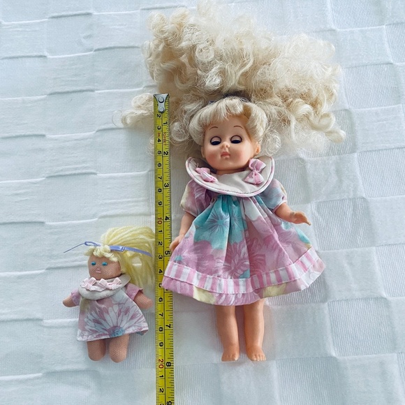 Vogue Doll - Picture 5 of 5